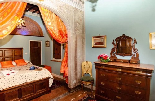 Uzzano Villa | Villa Massimiliano