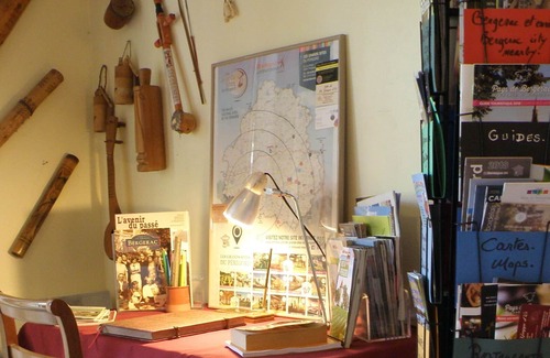 Bergerac House | Villa Melhenga Bergerac 3* Sheltered & heated pool Air conditioning Huge park