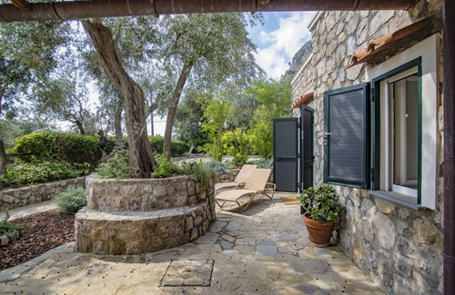 Marina del Cantone Villa | Villa Melograno, 3 bedroom apt. near the sea in the Amalfi coast