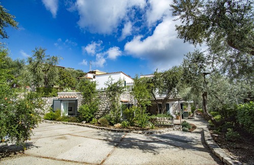 Marina del Cantone Villa | Villa Melograno, 3 bedroom apt. near the sea in the Amalfi coast