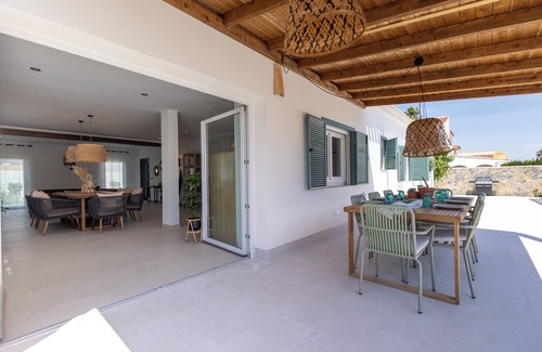 Torrevieja Villa | VILLA MI LOLA. A dream Mediterranean Villa for your best vacations.