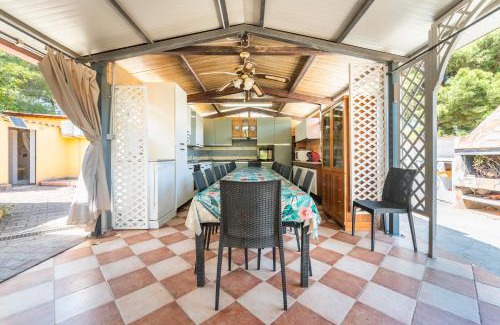 Porto Pino House | Villa Mimosa