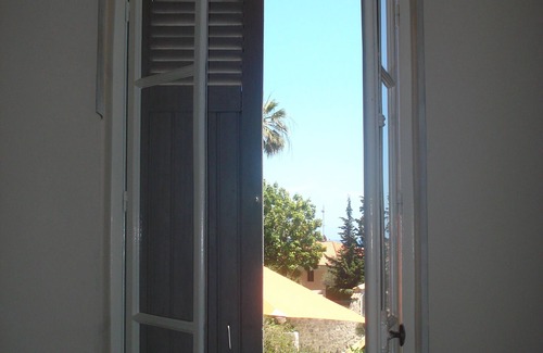 Menton Villa | Villa Mimosa, Menton. Authentic French country house near the beach