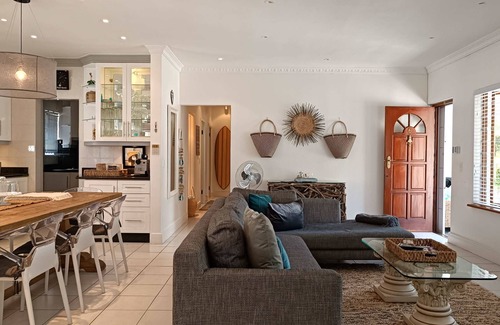 Plettenberg Bay Villa | Villa Mintos | 8 sleeper - 750m to Robberg 5 Beach