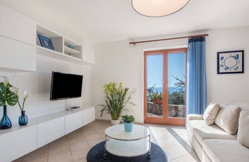 Sirenuse Villa | Villa Mistica, few steps away from sea