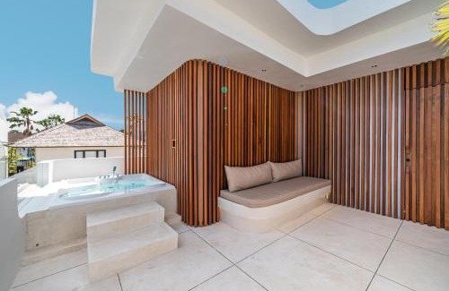 Berawa Villa | Villa Moana - Incredible 2BR Villa Next To The Beach in Canggu