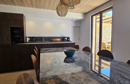 Calenzana Villa | VILLA MODERNE EN CORSE - Sea and mountain views, swimming pool, pool house