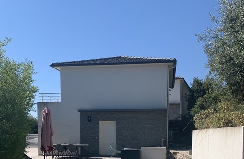 Bastia Villa | Villa Moderne, Piscine, vue Mer, Jardin, Calme, Près de la Ville