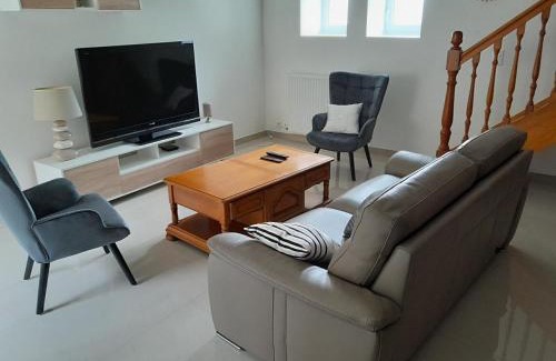 Baud House | Villa Monica