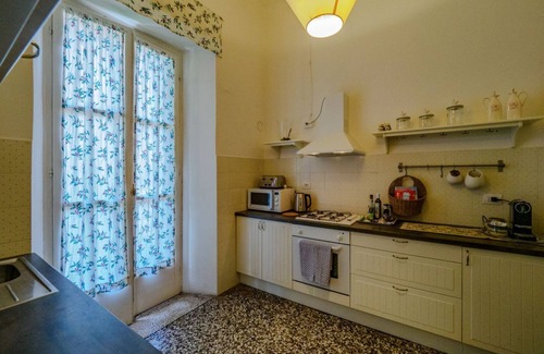 Cinque Terre Apartment | Villa Montale Apartment I Limoni