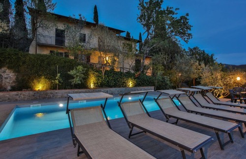 Il Borgo Villa | Villa Montecchio By MMega