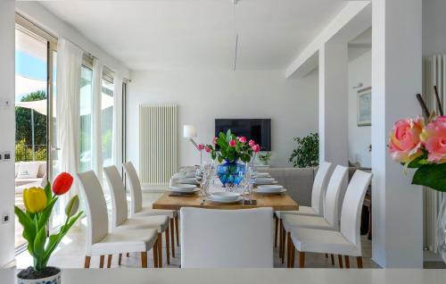 Acqualagna Villa | Villa Montefalcone 8 by Marche Holiday Villas