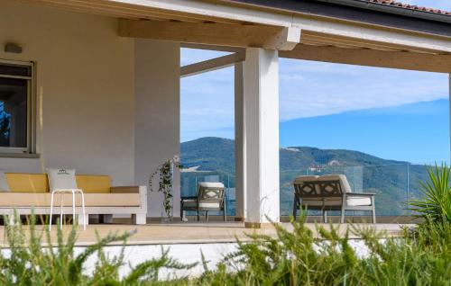 Acqualagna Villa | Villa Montefalcone 8 by Marche Holiday Villas