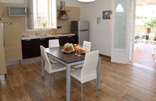 Pittuini Apartment | Villa Morfeo - Trilo Luna by BarbarHouse