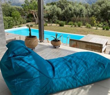Pogonia Villa | Villa Mouria private villa just 200m from the sea