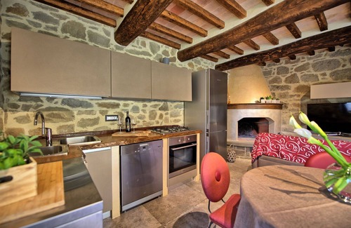 Pieve di Chio Villa | Villa Mulino - Completely renovated old mill in Tuscany