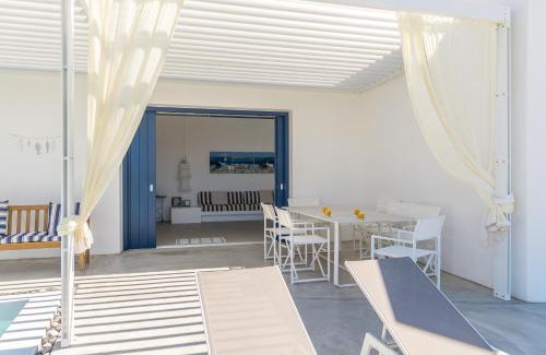 Ormos Agiou Ioannou Villa | Villa Nabia By Milos Concierge