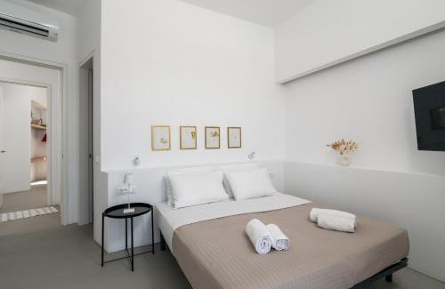 Ormos Agiou Ioannou Villa | Villa Nabia By Milos Concierge