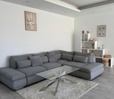 Vauvert Villa | Villa Nana
