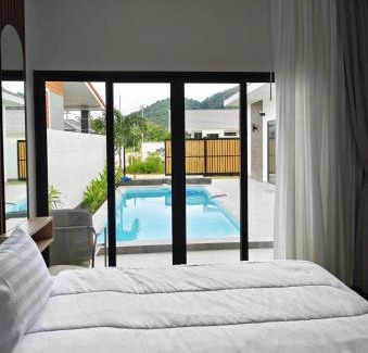 Krabi Villa | Villa Nataly LUXURY hotel House in Ao Nang Krabi private pool jacuzzi Palm free kitchen from airport