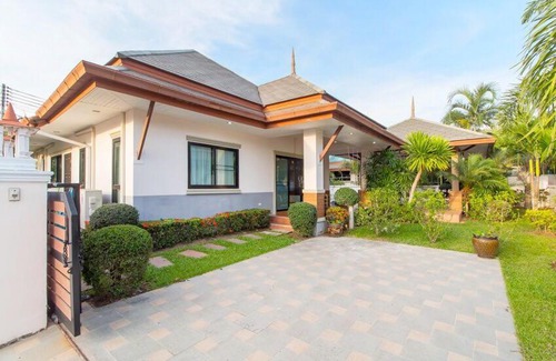 Huai Yai Villa | Villa Nataly