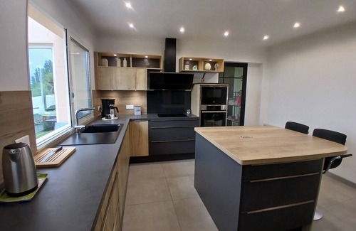 Sallenelles House | Villa Natura, jacuzzi and panoramic view of the bay and sea.