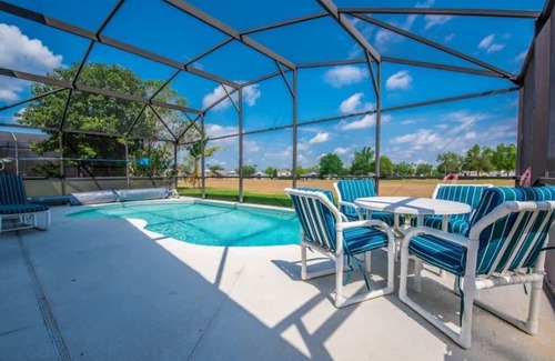 Westridge House | Villa Near Disney 4 Bd 3 Bt with Private Pool Quiet Comminuty