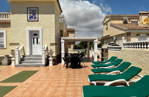Puerto Marino Villa | Villa near GA centre private heated pool