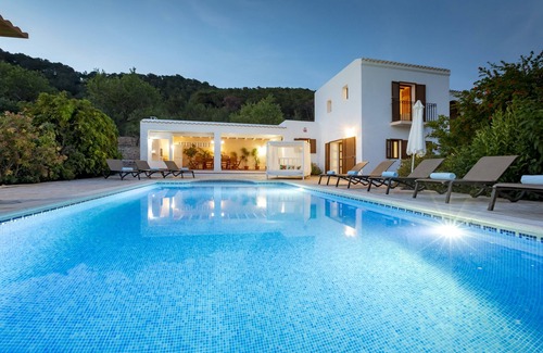 Sant Josep de sa Talaia Villa | Villa Near Ibiza Town-San Antonio Sleeps 14
