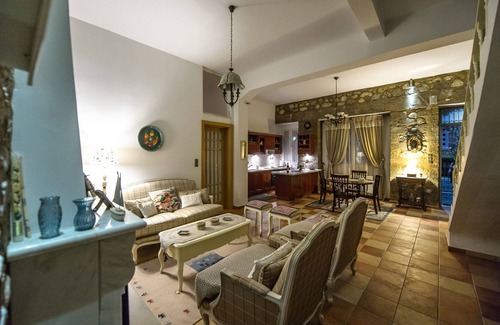 Longos House | Villa Near The Beach (125m²) 2-7 Guests