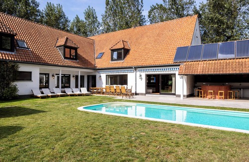 Koksijde-Bad Villa | Villa Nestor - Villa met Verwarmd Buitenzwembad