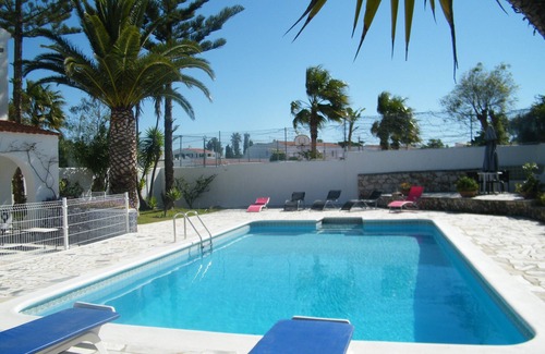 Vale de Centianes Villa | Villa next to Centeanes beach, with private pool and tennis court, wifi