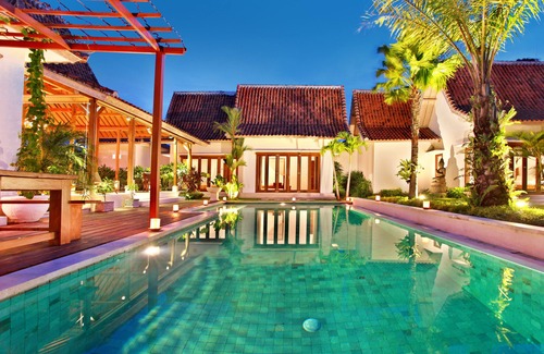 Babakan Villa | Villa Nico exquisite 5 bedrooms in lovely Balinese-inspired décor.