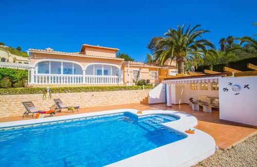 Empedrola Villa | Villa Nicole - Plusholidays