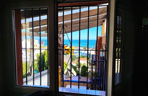 Fuengirola Villa | Villa Nirvana - Playa a 5 Min. Piscina & Parking