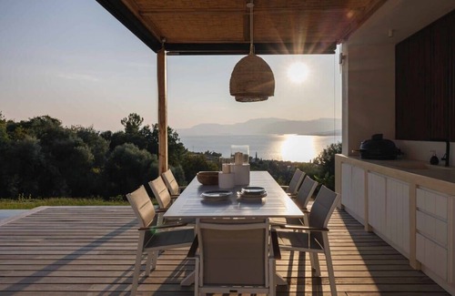 Aktio-Vonitsa Villa | Villa No Worries - Where Tranquility meets Luxury