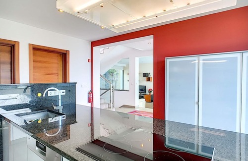 Ponta Delgada House | Villa North Sea - Three Bedroom House, Sleeps 6