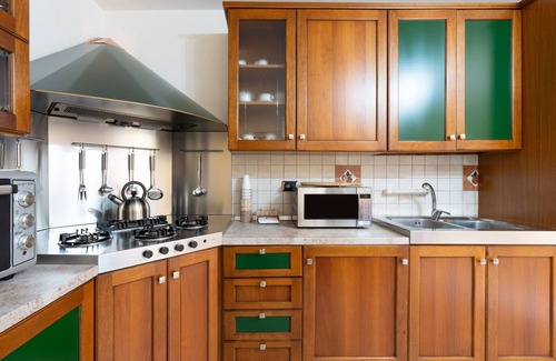 Partinico Villa | Villa 'Oasi Della Pace, Partinico' with Mountain View, Private Pool and Wi-Fi