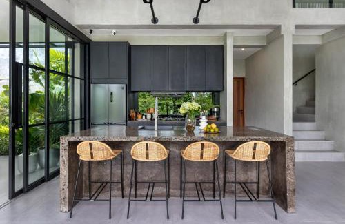 Padonan Villa | Villa Oasis Bali