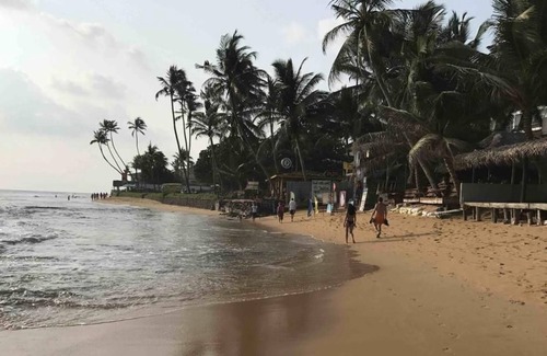Nalagasdeniya Villa | Villa Oasis, Hikkaduwa, Srilanka