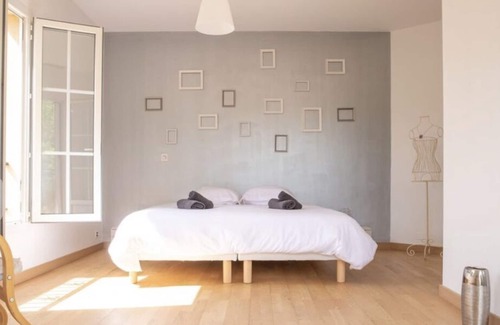 Le Cailar Villa | Villa of the bastide type, in the small Camargue ideally located