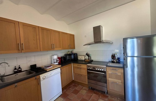 Rognes Villa | Villa of the Cypresses – Pool & Garden – Château Barbebelle