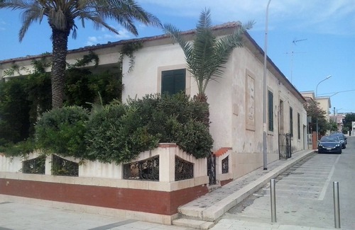 Marina di Ragusa Villa | villa of the wisteria house of Marina di Ragusa - near Montalbano's places