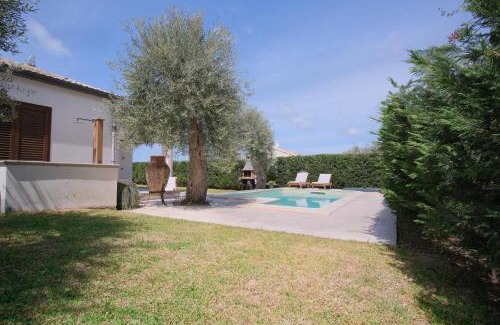 Capo Villa | Villa of Wings (by Vacation Service)