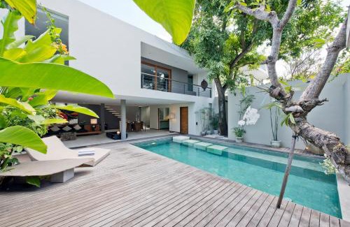 Central Seminyak Villa | VILLA OLYMPIA