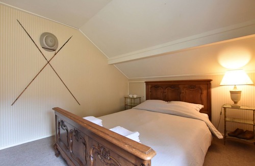 Rheezerveen Villa | Villa on an Estate in Rheezerveen with Garden