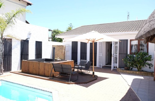 Flamingo Vlei House | Villa on Flamingo Vlei 5BR
