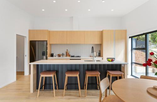 Acacia Bay House | Villa on the Bay