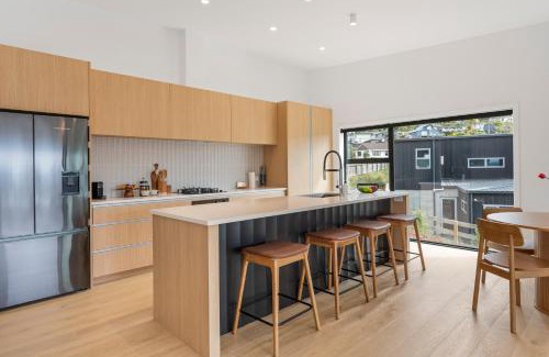 Acacia Bay House | Villa on the Bay