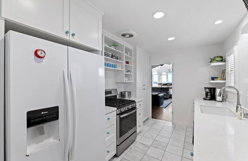 Hollywood House | Villa on the Strand
